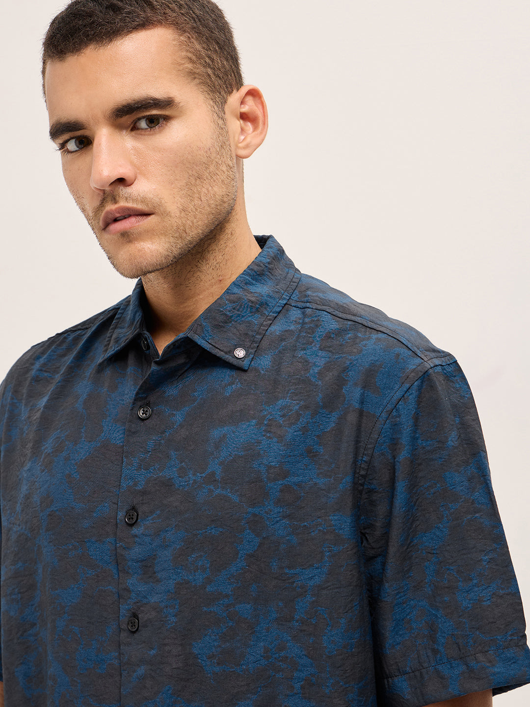 Men's Blue Casual Regular Fit Printed Half Sleeves Shirt
