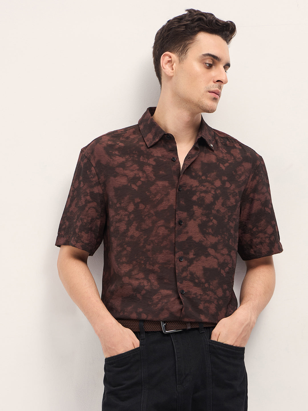 Men's Brown Casual Regular Fit Printed Half Sleeves Shirt