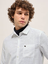 Men's White Casual Slim Fit Striped Full Sleeves Shirt