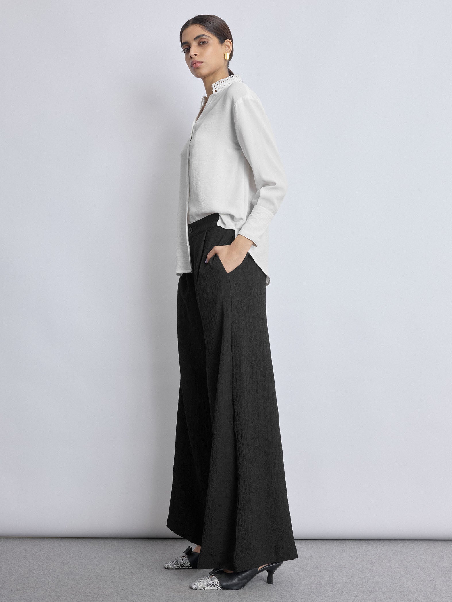 Women's Black Pleated Flare Pant