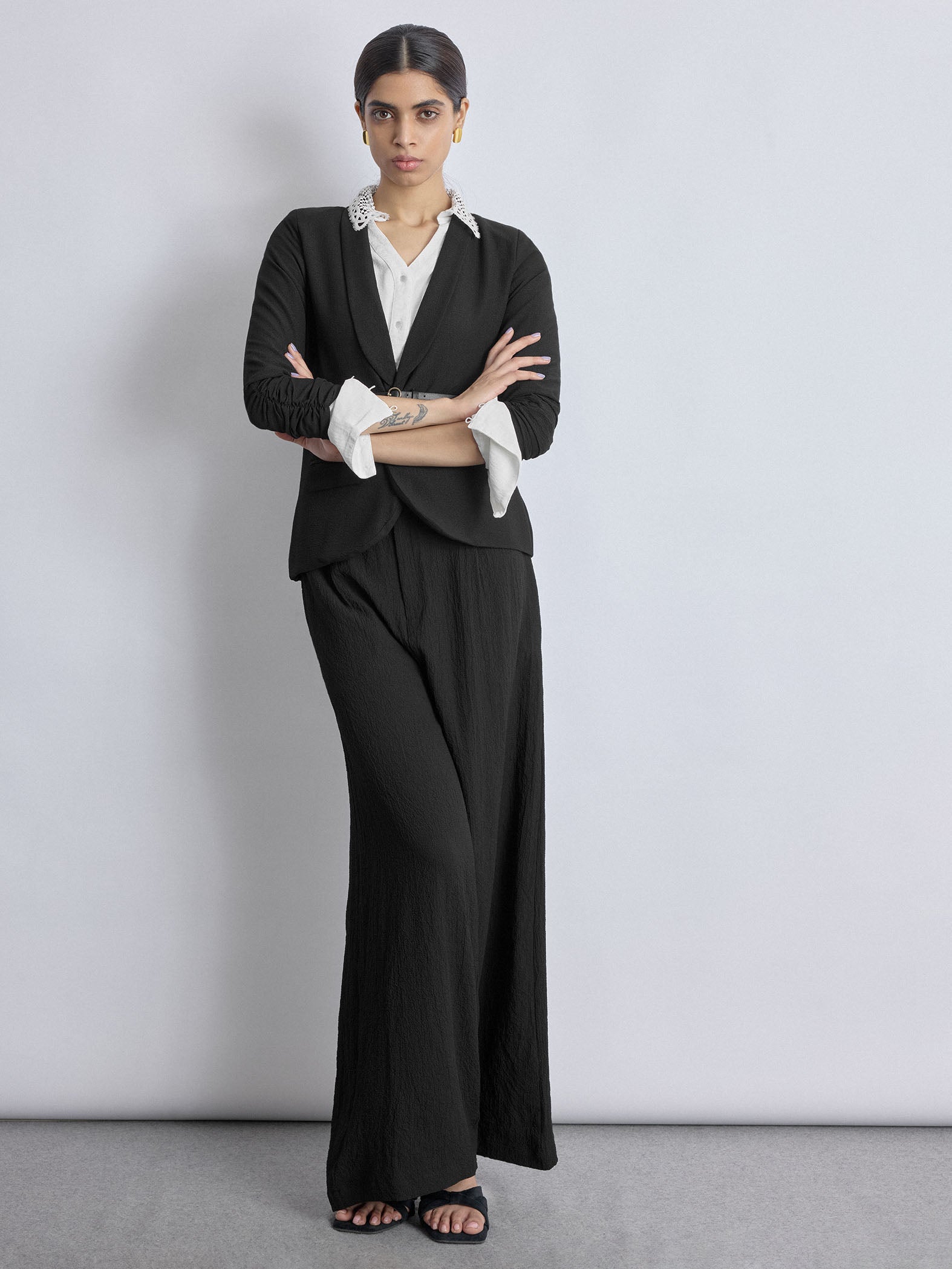 Women's Black Ruched Sleeve Blazer