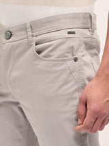 Men's Beige Casual Slim Fit Solid Trouser