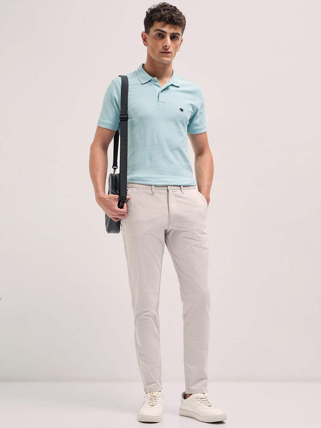 Men's Beige Casual Slim Fit Solid Trouser