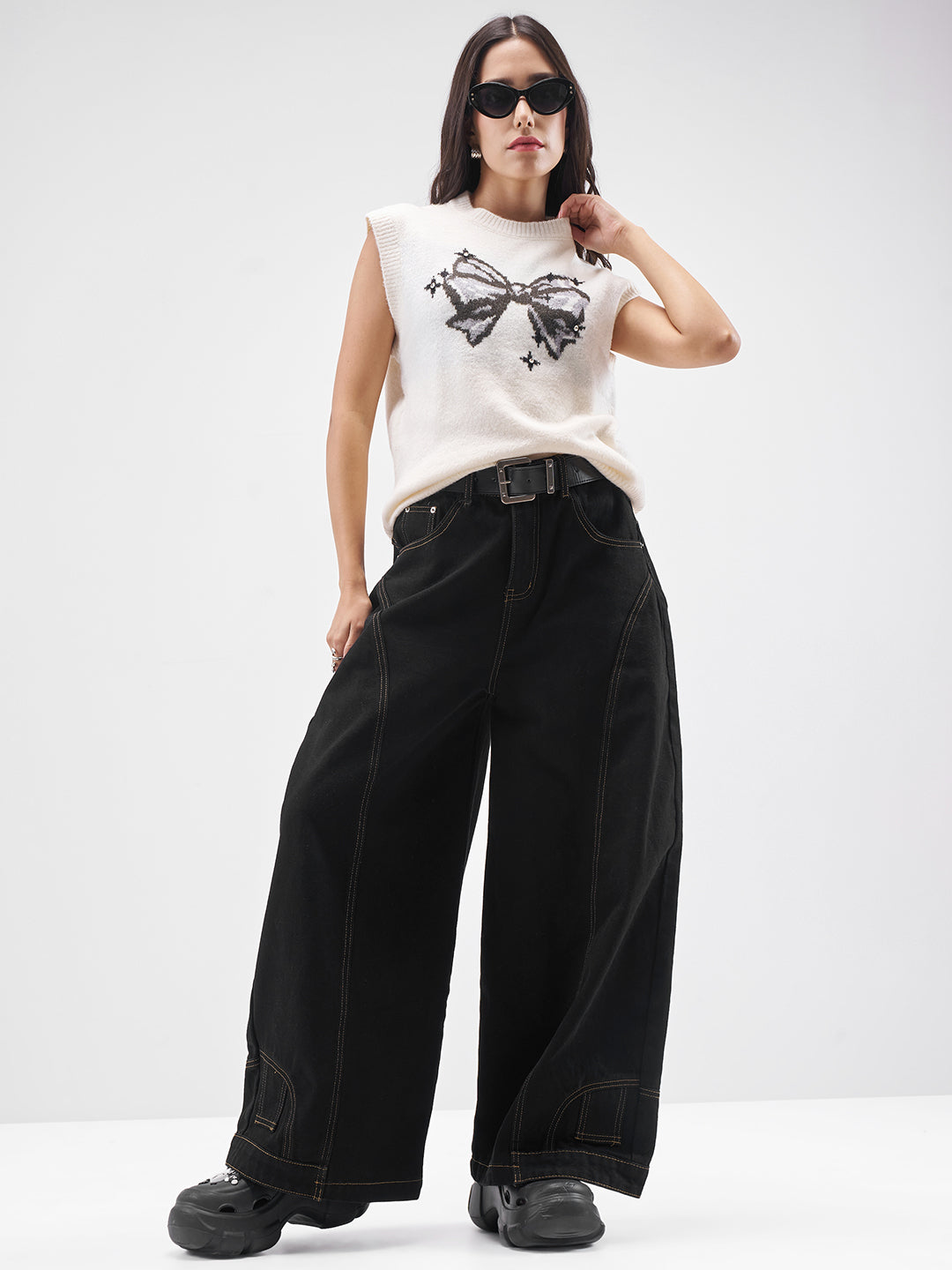 Women's White Casual Self-Design Sleeveless Sweater