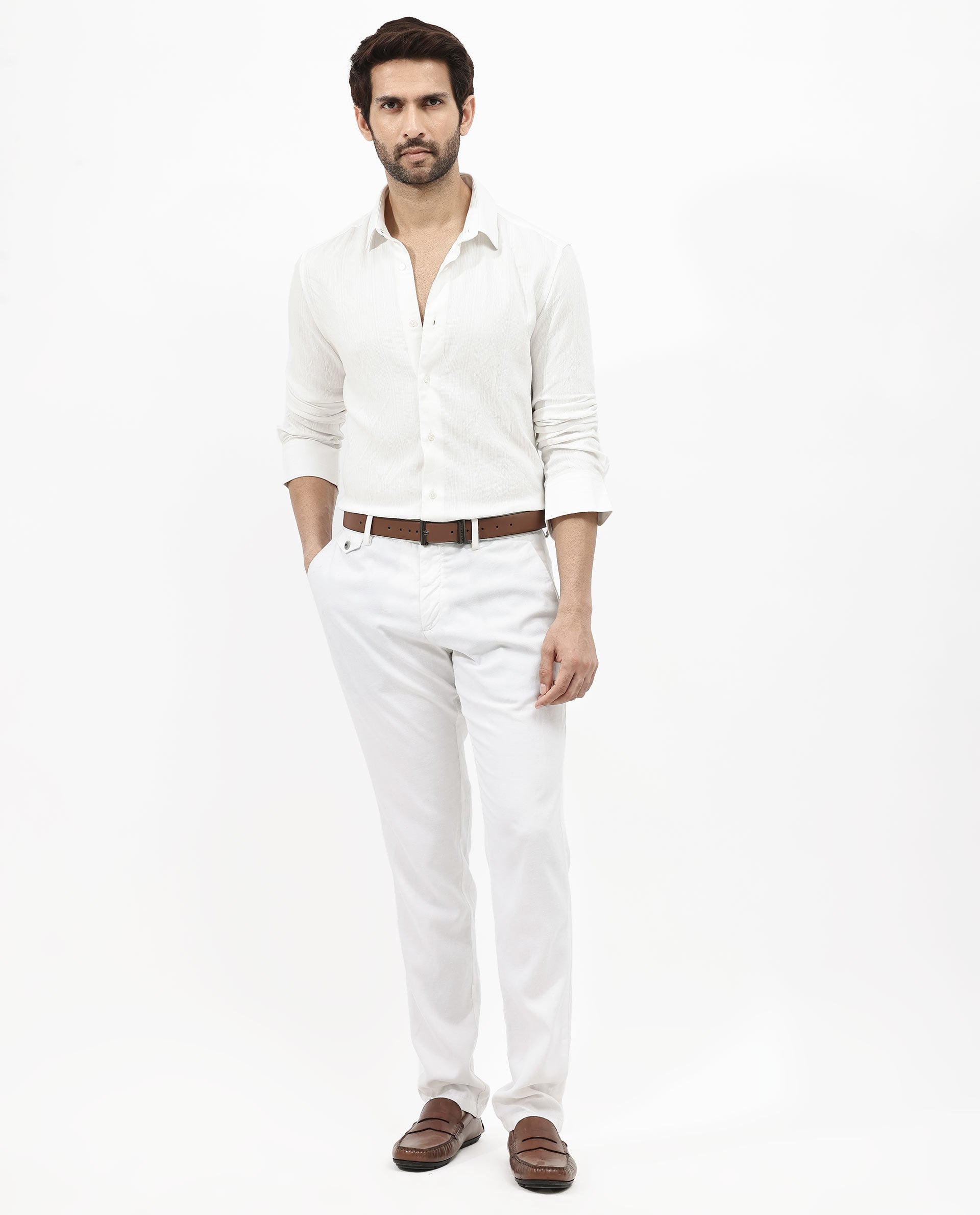 Men's White Casual Regular Fit Solid Full Sleeves Shirt