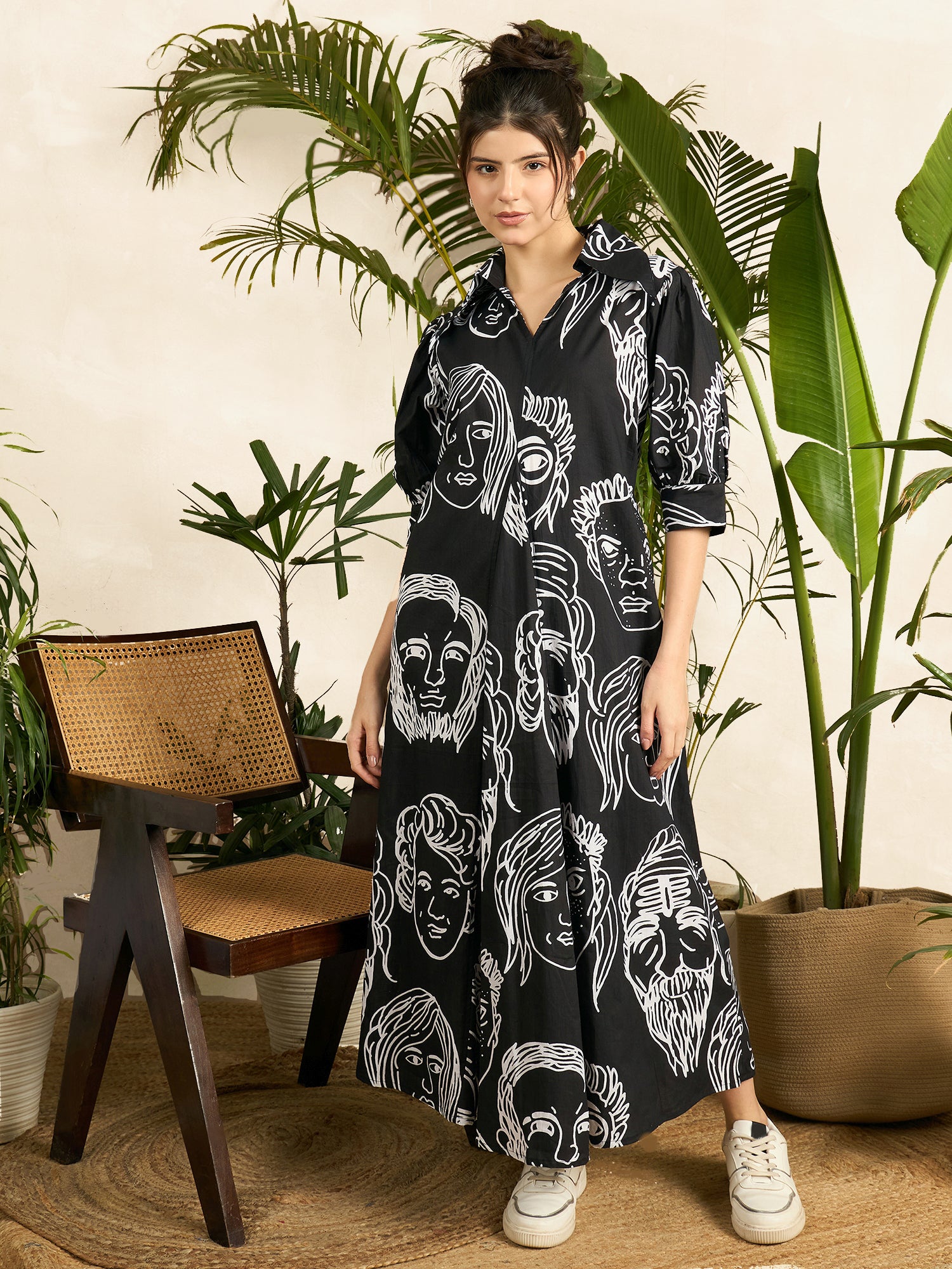 Women's Black Front Pleated Floral Midi Dress