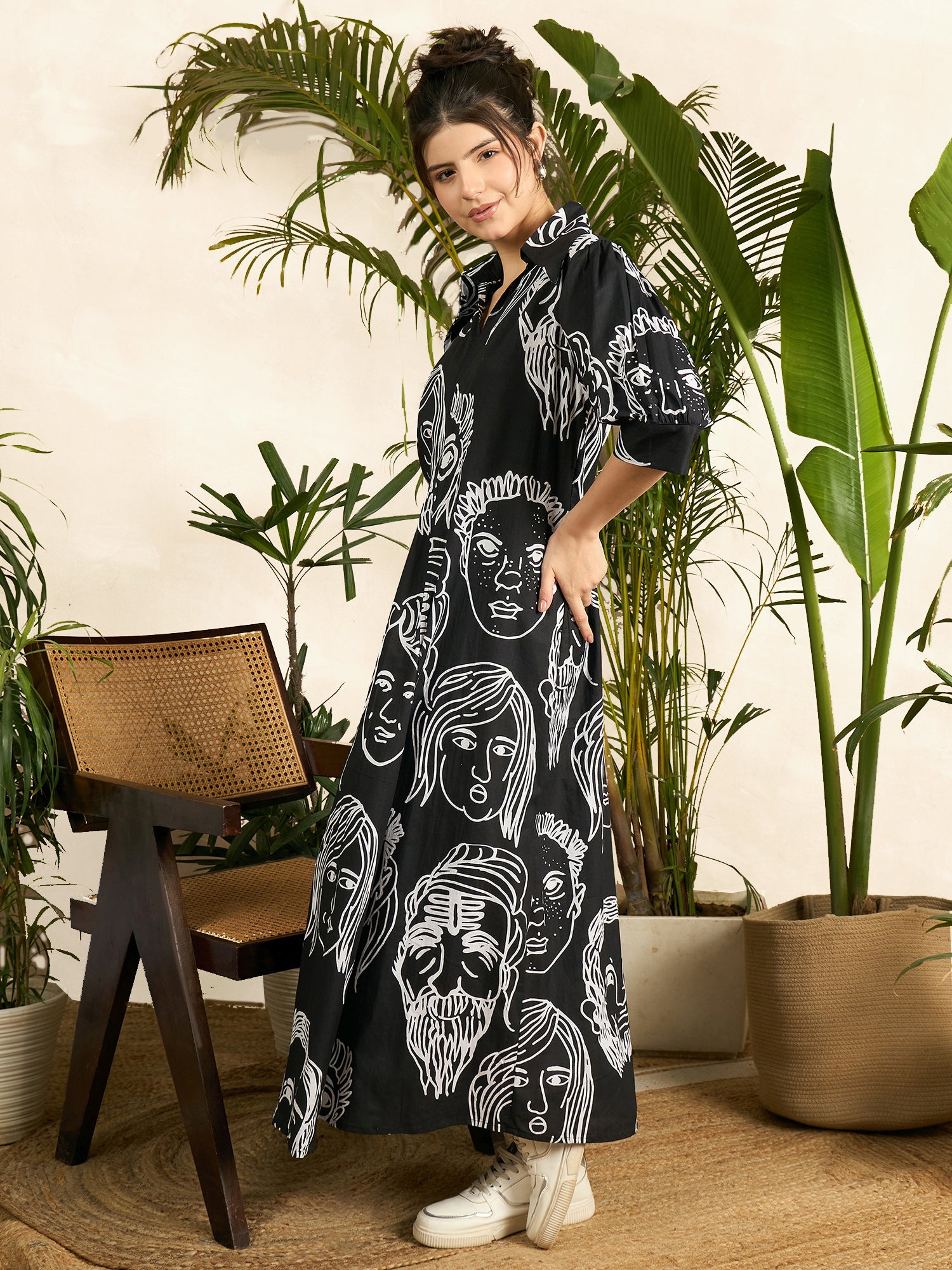 Women's Black Front Pleated Floral Midi Dress