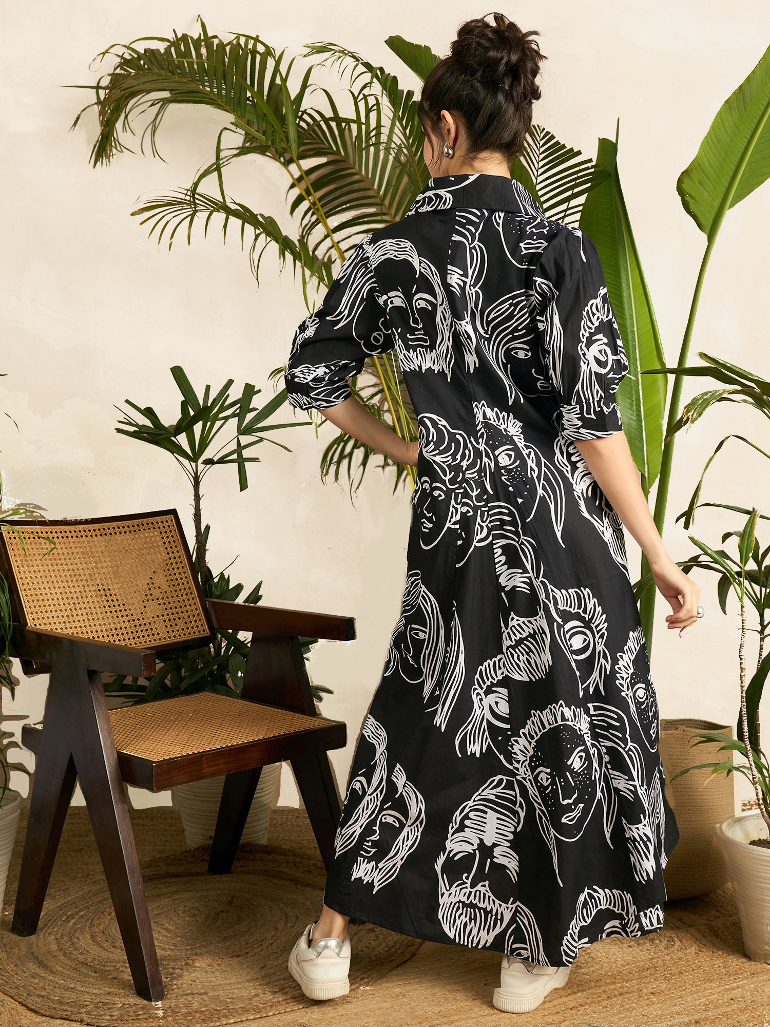 Women's Black Front Pleated Floral Midi Dress