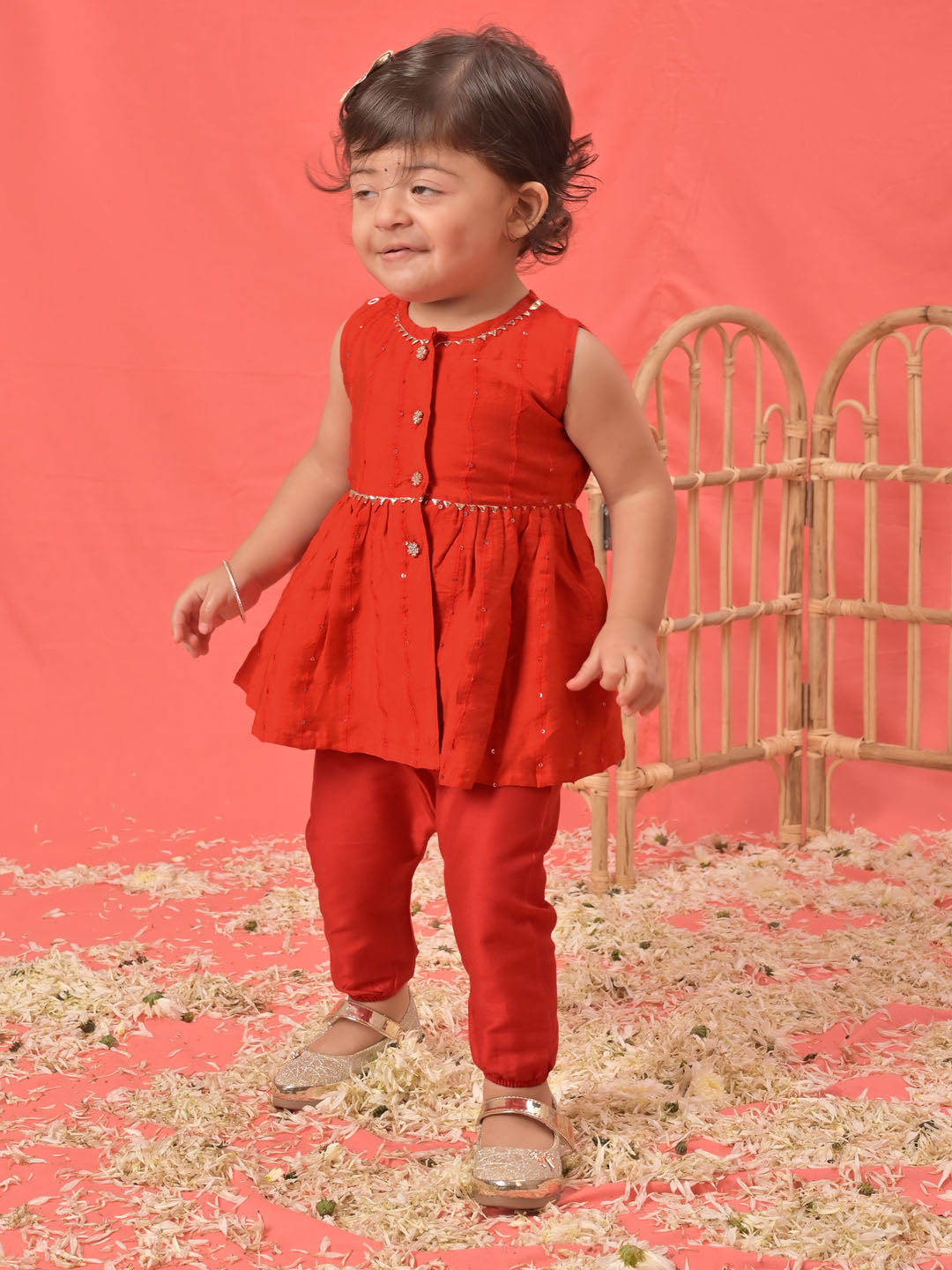 Girls Red Festive Solid Sleeveless Kurta with Pyjama