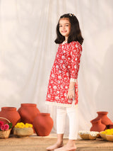 Girls Red Festive Printed Three Quarter Sleeves Kurta with Leggings