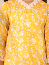 Girls Yellow Festive Printed Three Quarter Sleeves Kurta with Leggings