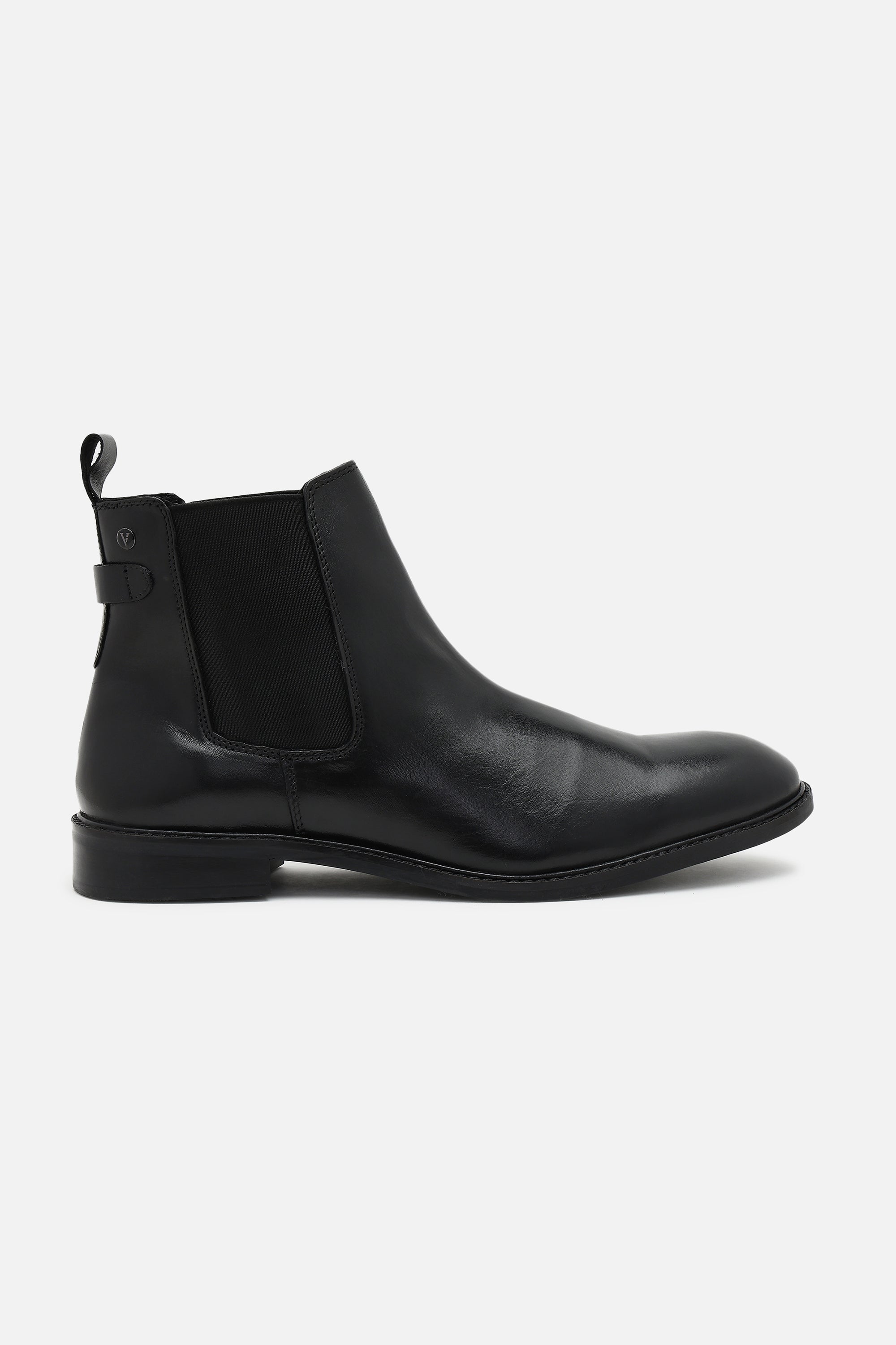 Men's Black Solid Leather Chelsea Boots