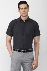 Men's Grey Formal Textured Regular Fit Half Sleeves Shirt
