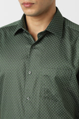 Men's Green Formal Printed Regular Fit Half Sleeves Shirt