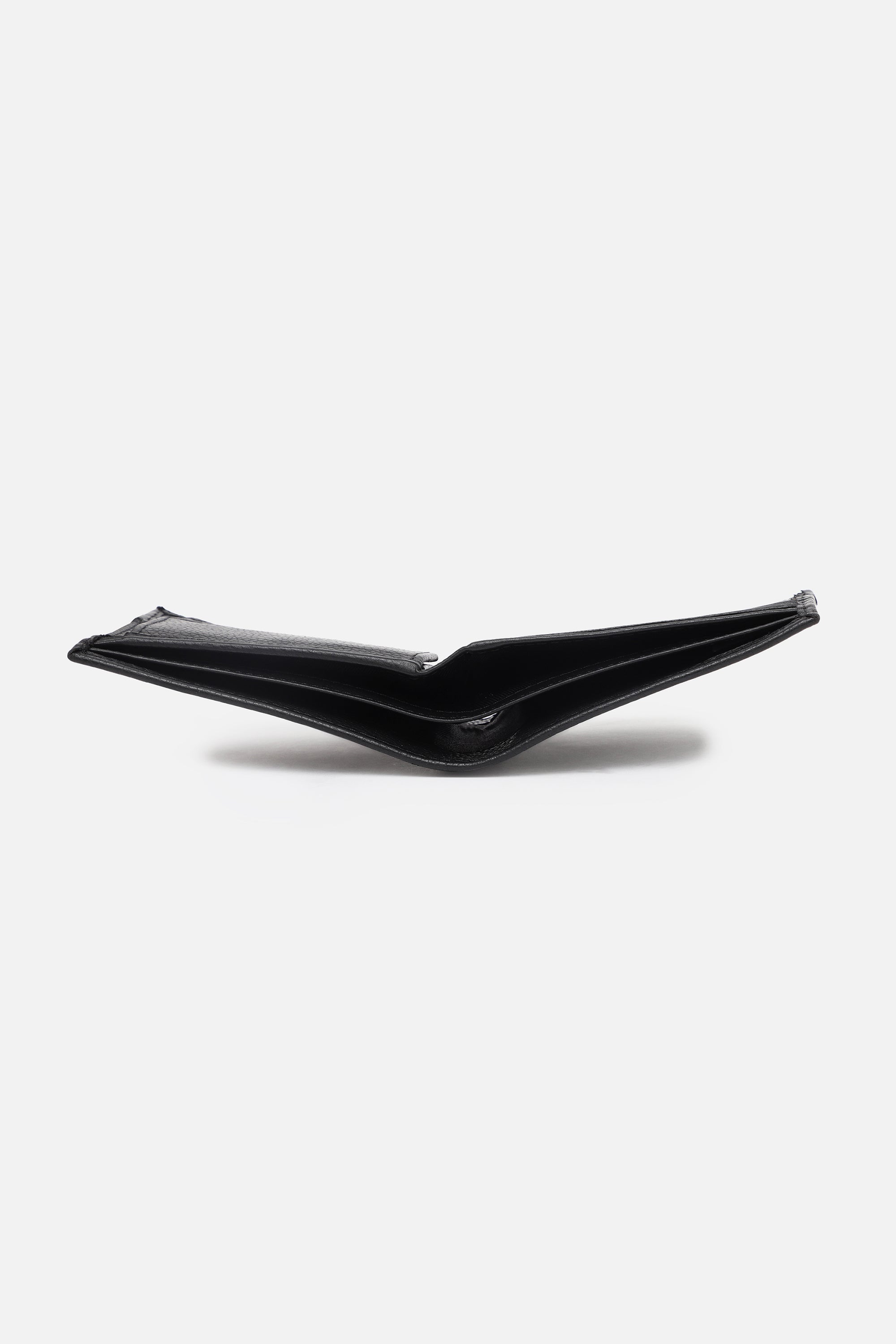 Men's Black Textured Bi-Fold Leather Wallet