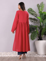 Women's Thread Embroidered High Slit Kurta