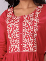 Women's Thread Embroidered High Slit Kurta