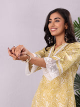 Women's Paisely Printed Lace Detailed Flared Sleeve Kurta