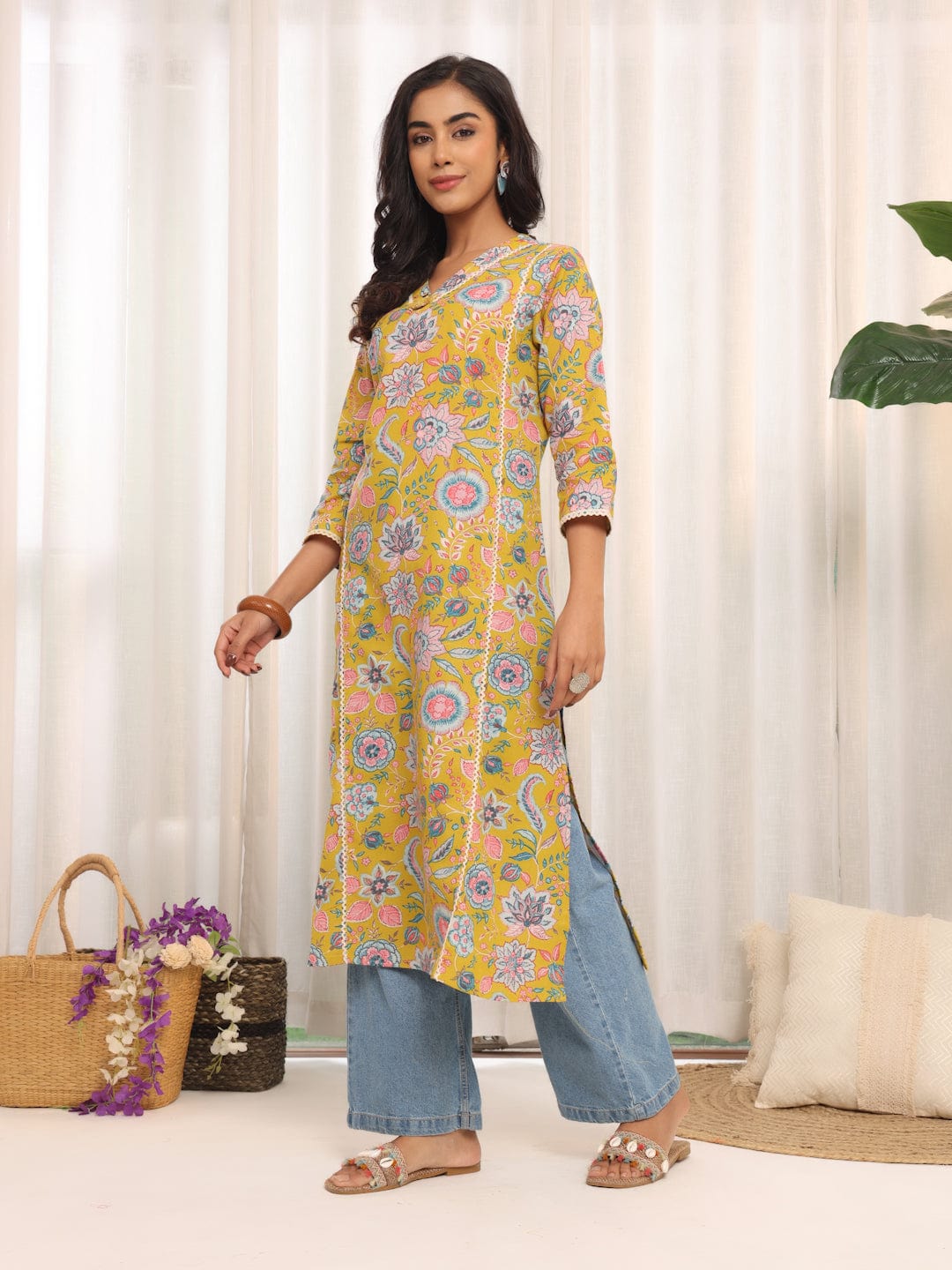Women's V Neck Floral Printed Kurta