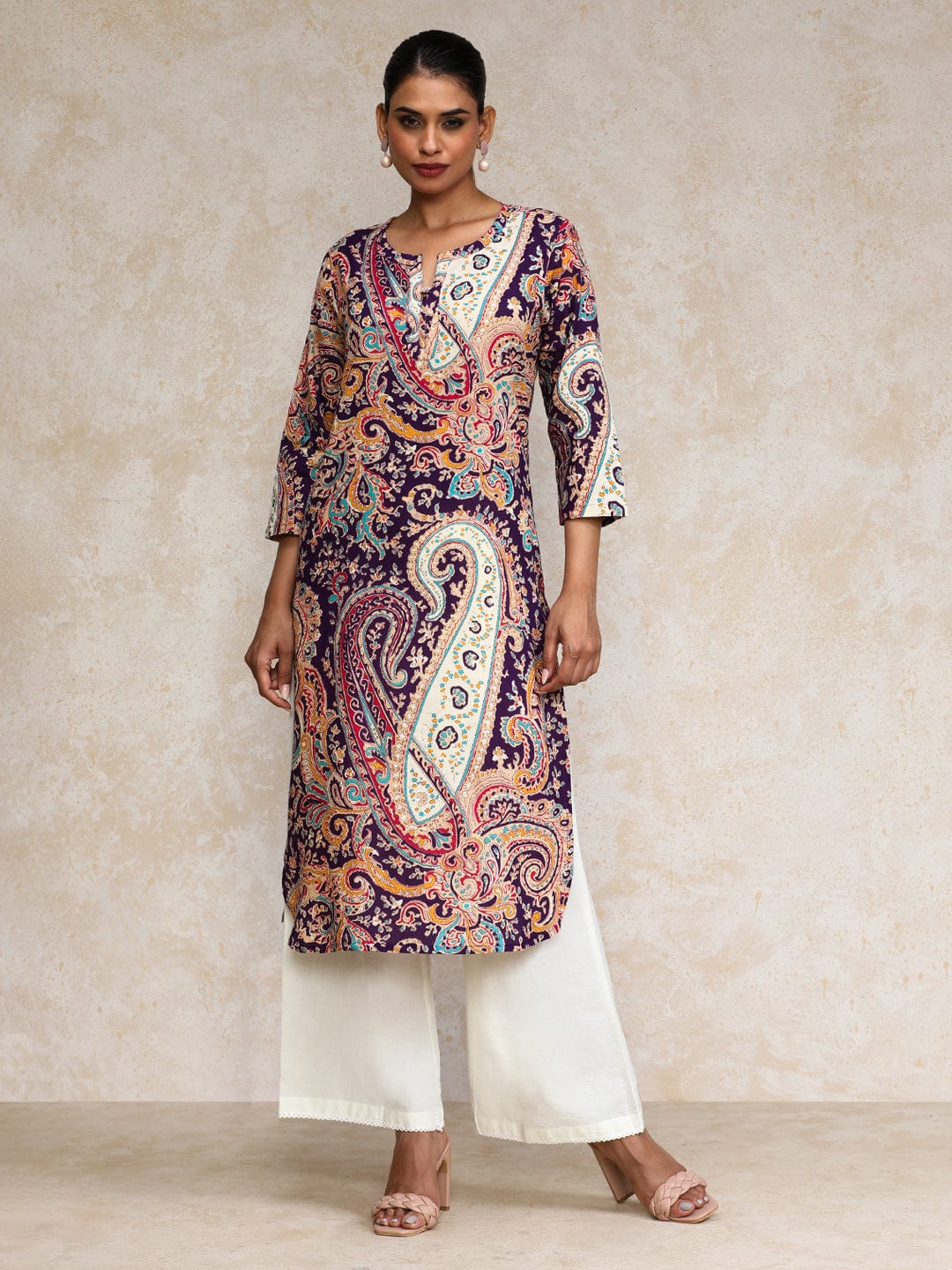 Women's Paisley Printed Three Quarter Sleeve Kurta