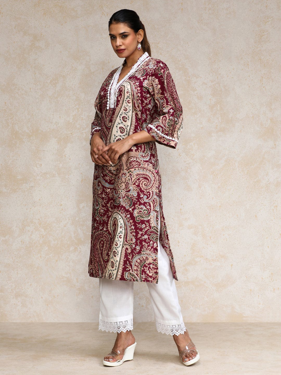 Women's Paisley Printed Three Quarter Sleeve Kurta