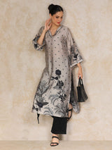 Women's Bold Placement Floral Printed V Neck Kurta