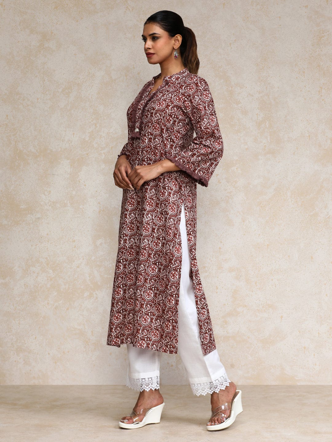 Women's Ethnic Floral Printed Straight Kurta