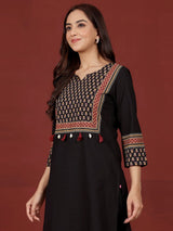 Women's Jaipuri Ethnic Printed Yoke Straight Kurta