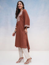 Women's Brown Ethnic Regular Fit Three Quarter Sleeves Kurta