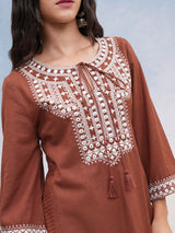 Women's Brown Ethnic Regular Fit Three Quarter Sleeves Kurta