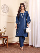 Women's Navy Blue Floral Thread And Zari Embroidered Panelled Kurta With Trousers