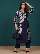 Women's Abstract Printed V Neck Flared Sleeve Kurta With Trouser