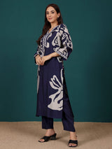 Women's Abstract Printed V Neck Flared Sleeve Kurta With Trouser