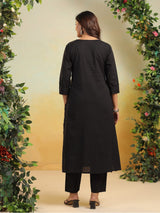 Women's Floral Placement Kantha & Thread Embroiderd V Neck Kurta With Trouser