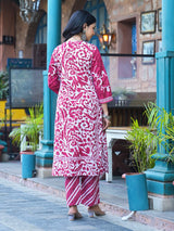 Women's Pink Floral Printed Thread Embroidered Cotton Kurta With Trouser & Dupatta