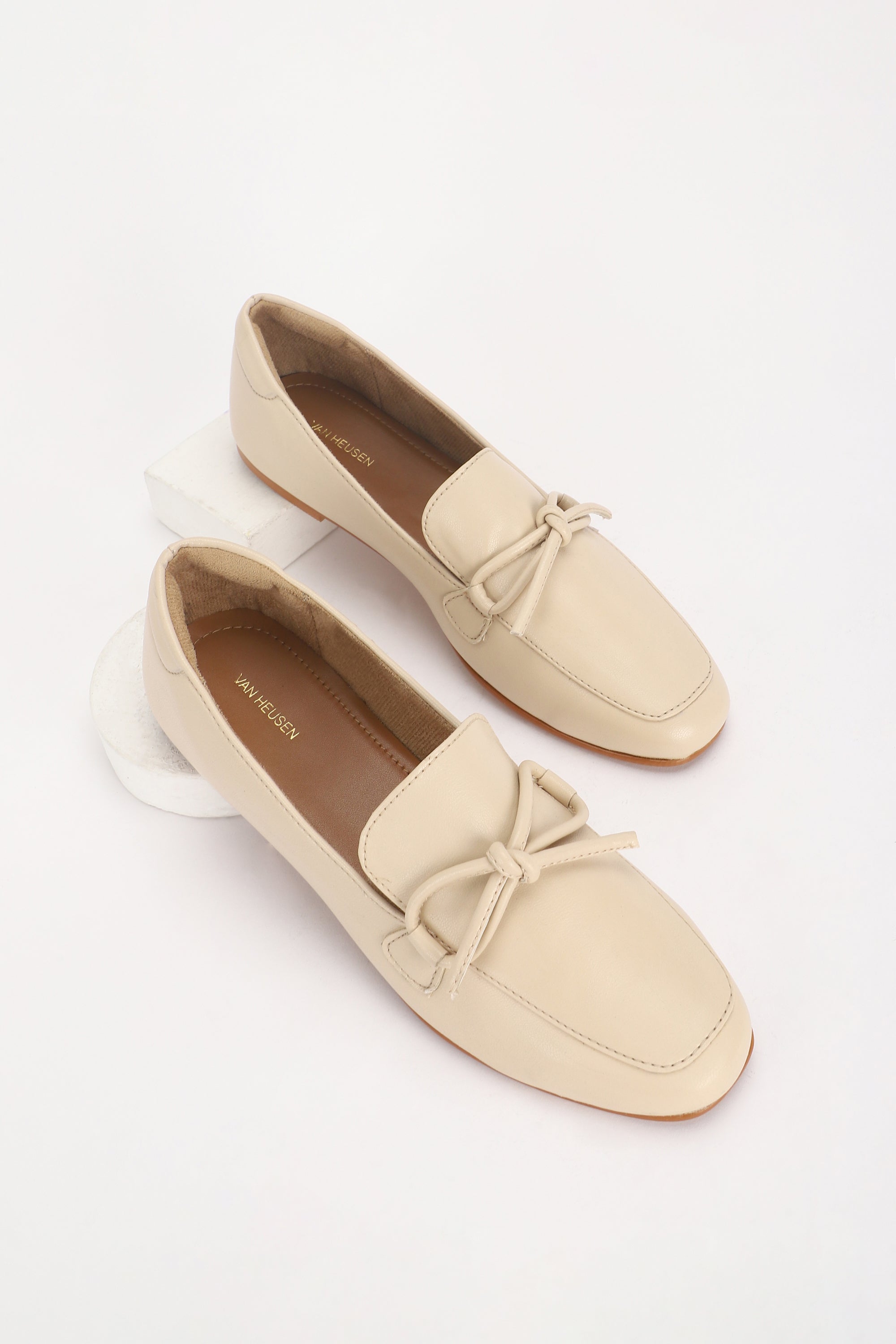 Women's Beige Casual Self Design Loafers