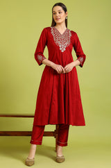 Women's Embroidered Zari Anarkali Kurta