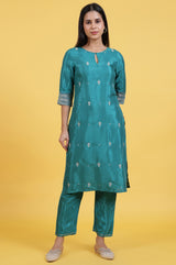 Women's Solid Embroidered Rayon Straight Kurta