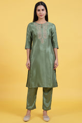 Women's Solid Embroidered Shantung Straight Kurta