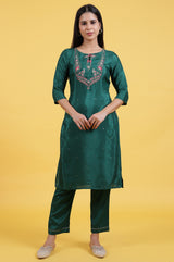 Women's Solid Thread Embroidered Woven Straight Kurta