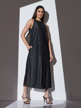 Women's Black Casual Solid Round Neck A-Line Dress