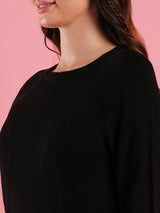 Women's Black Solid Ribbed Knitted Pullover