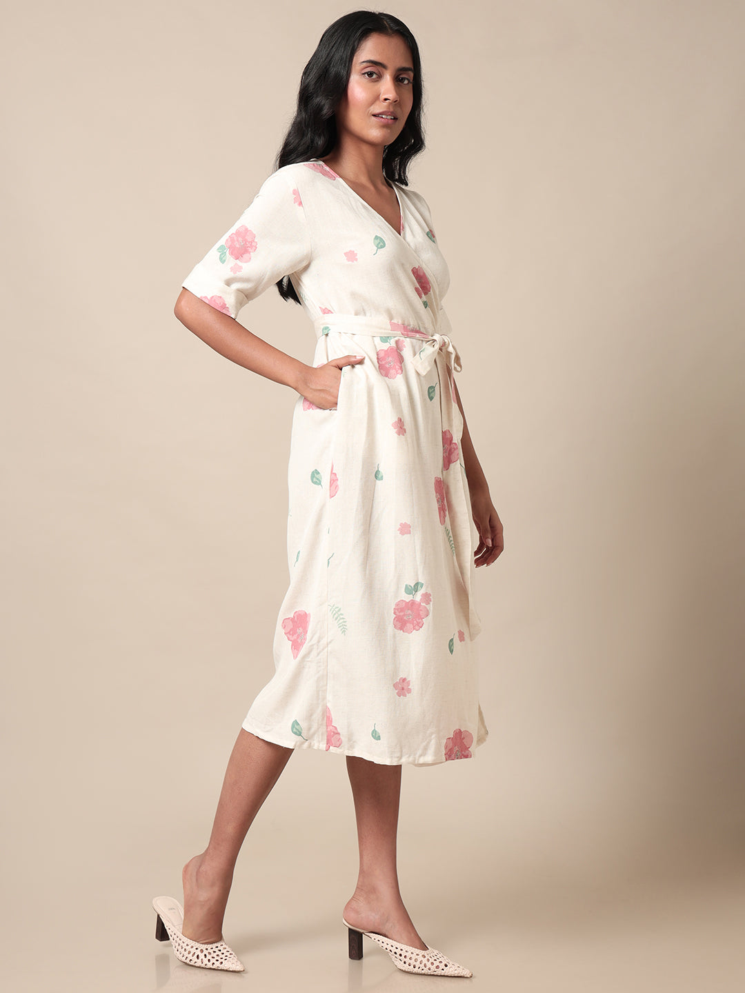 Women's White Casual Regular Fit Printed Dress