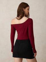 Women's Red Casual Fitted Solid Top