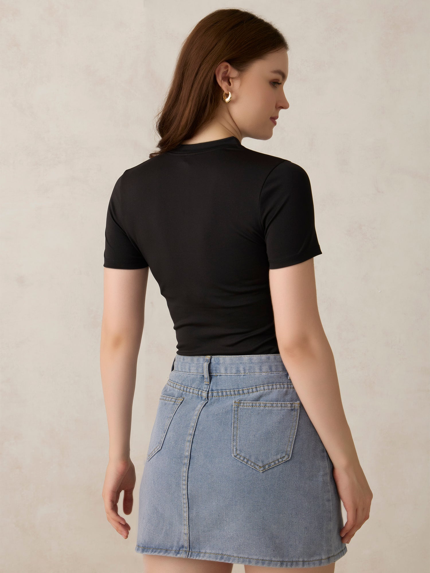 Women's Black Casual Slim Fit Solid Top