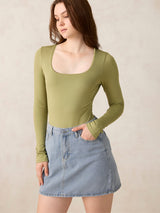 Women's Green Casual Slim Fit Solid Top