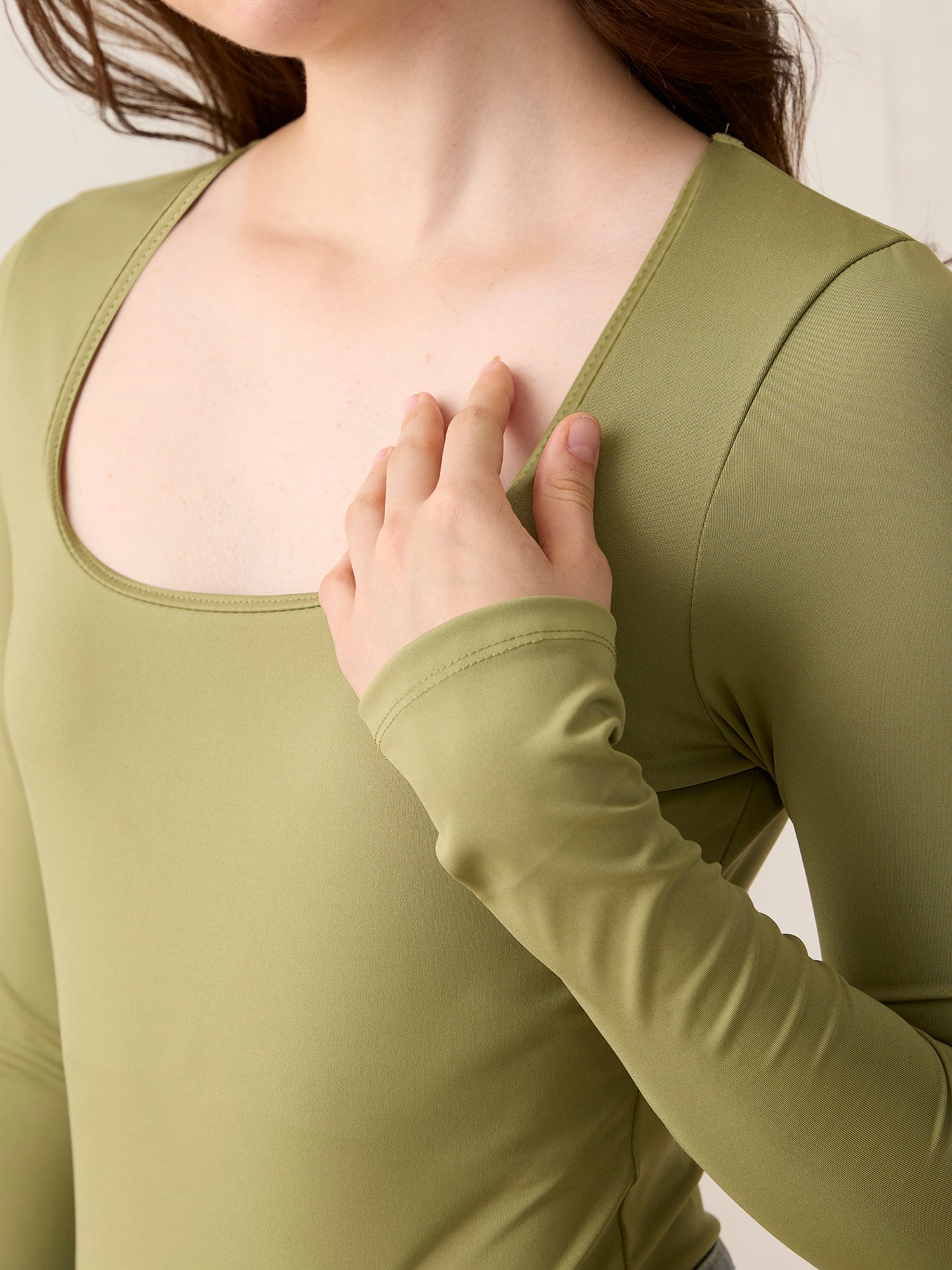Women's Green Casual Slim Fit Solid Top