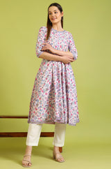 Women's Pink Floral Printed Flared Cotton Kurta And Trouser