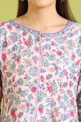 Women's Pink Floral Printed Flared Cotton Kurta And Trouser
