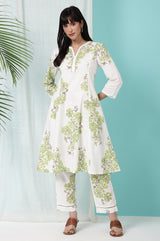 Women's White Floral Floral Printed Flared Cotton Kurta With Trouser